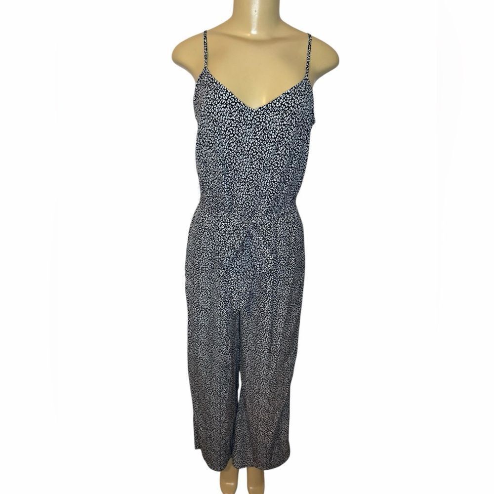 NWT Black White sleeveless belted straight leg lightweight jumpsuit jumper med